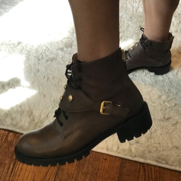 used fendi boots